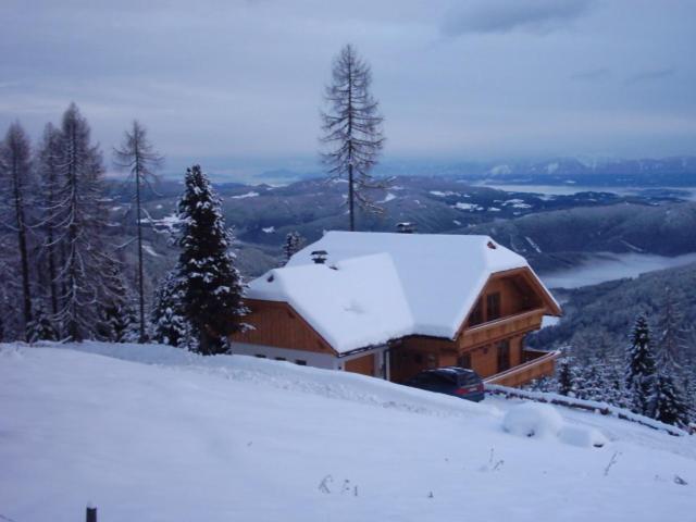 Almhaus Karantanien Apartamento Hochrindl Exterior foto